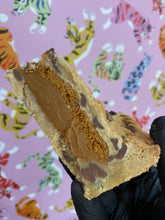 Load image into Gallery viewer, Full Biscoff Cookie Pie
